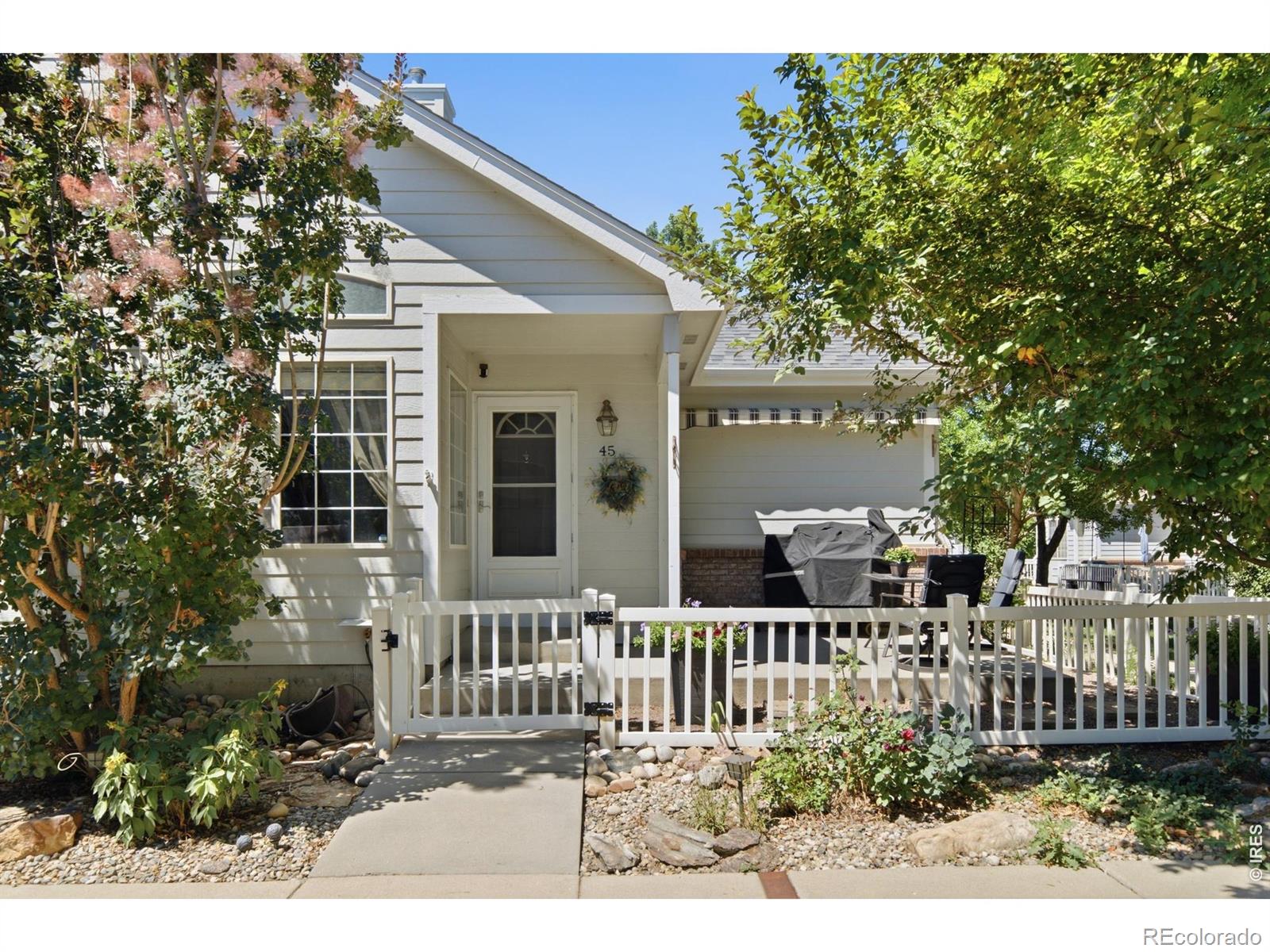  Johnstown Home | MLS #: 456789106443745  Sebring Lane, Johnstown Beds: 2 Baths: 4 Price: $415,000