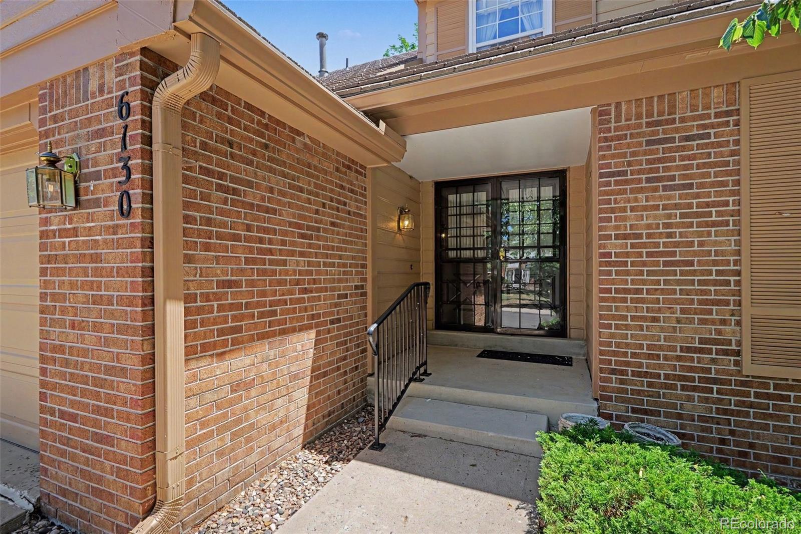 6130 E Briarwood Circle, englewood&nbsp; House Search MLS Picture