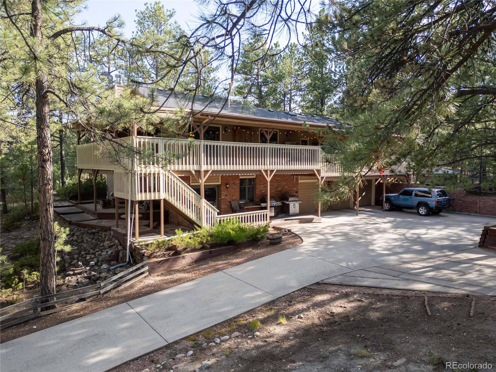  Larkspur Home | MLS #: 3434507545  Tenderfoot Drive, Larkspur Beds: 3 Baths: 3 Price: $699,900