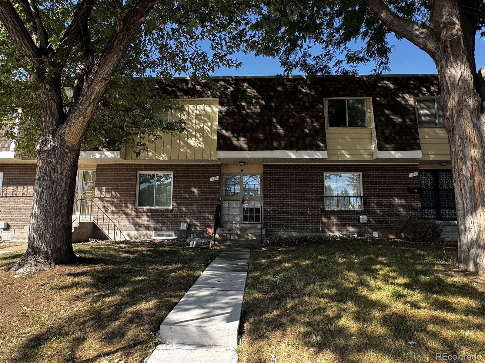 Green Mountain Lakewood Condo / Townhome | MLS #: 8177240715 S Youngfield Court , Lakewood Beds: 3 Baths: 4 Price: $395,000