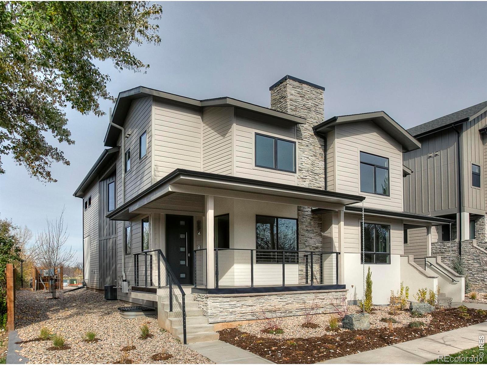 River Modern Fort Collins Home | MLS #: 4567891064516852 E Stuart Street, Fort Collins Beds: 3 Baths: 5 Price: $725,000