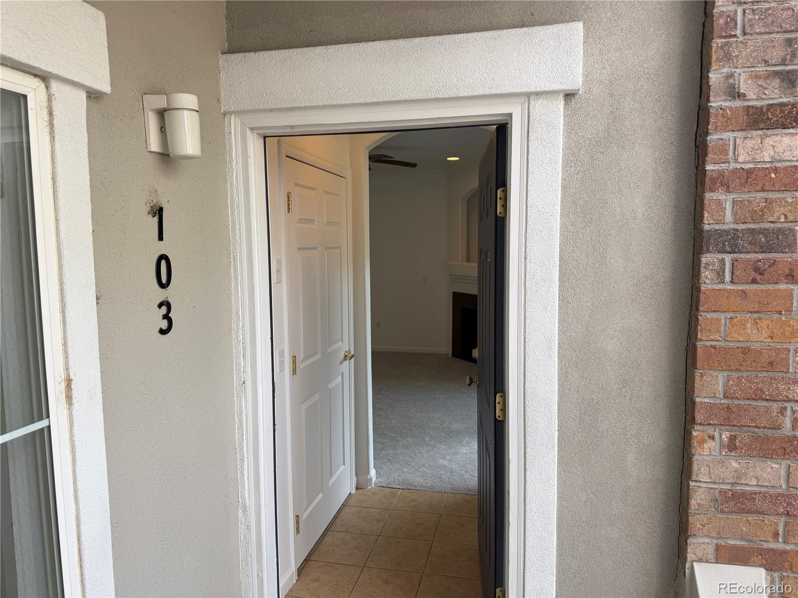 Brookhaven Aurora Condo / Townhome | MLS #: 87541711821 S Dunkirk Street 103, Aurora Beds: 1 Baths: 1 Price: $220,000