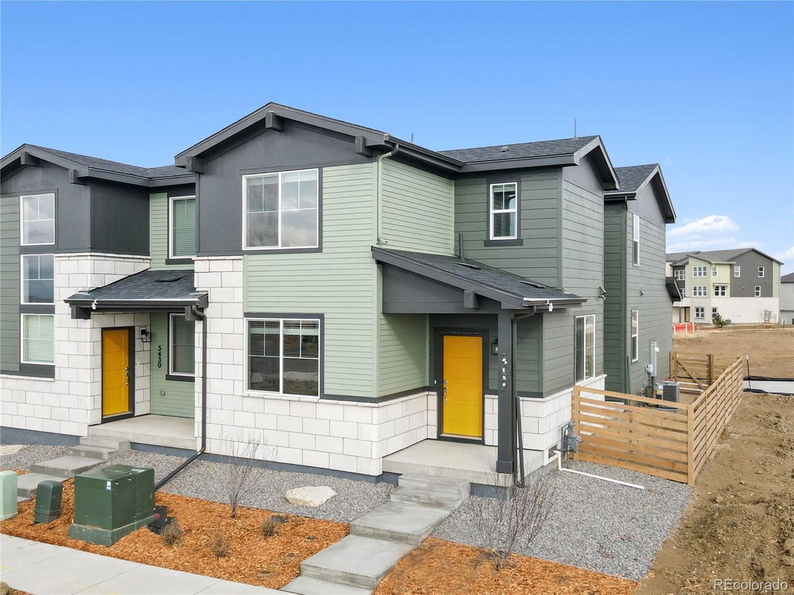5422 N Denali Boulevard, aurora&nbsp; House Search MLS Picture
