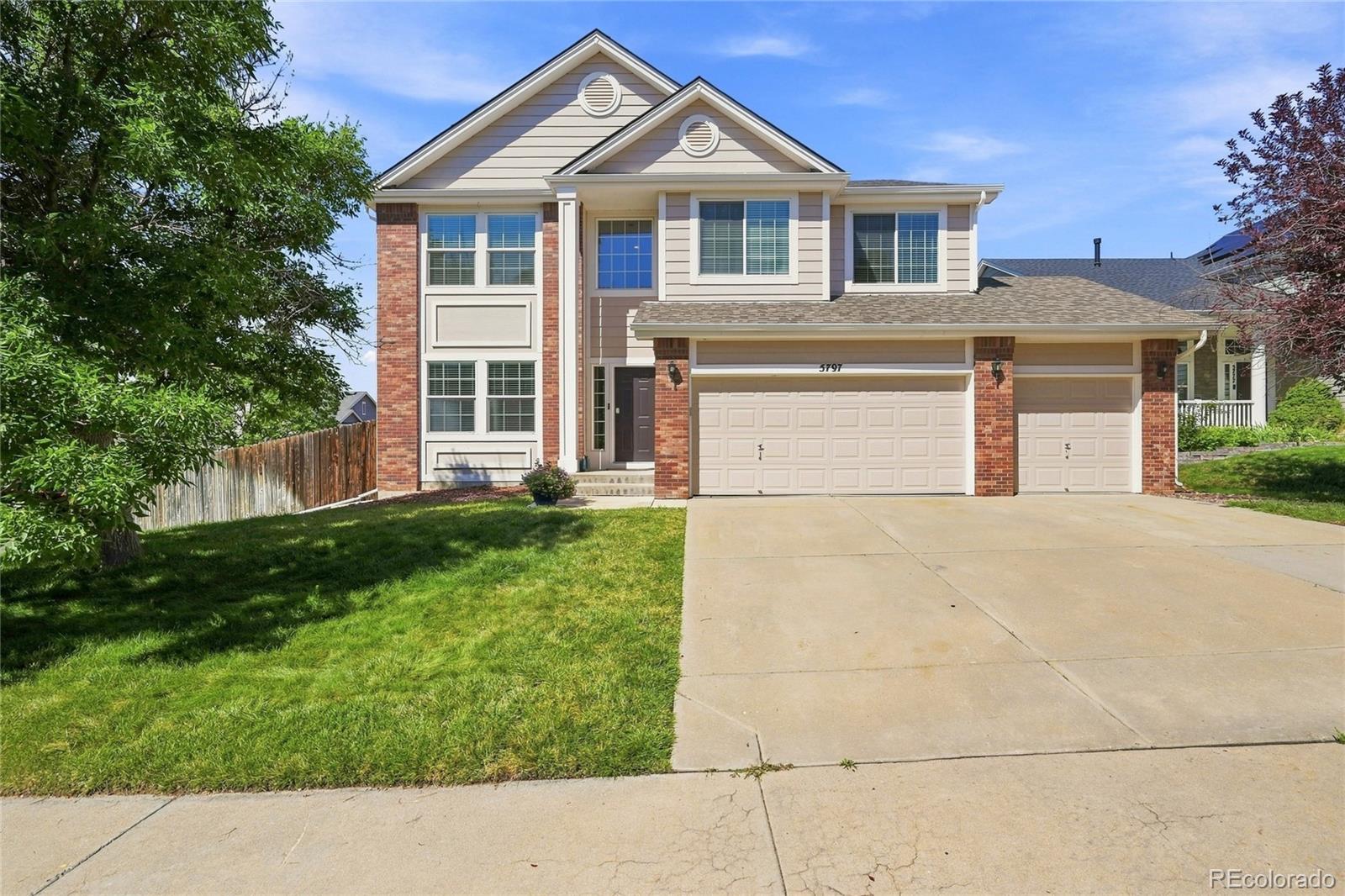 Saddle Rock Ridge Aurora Home | MLS #: 46668205797 S Shawnee Street, Aurora Beds: 5 Baths: 4 Price: $699,000