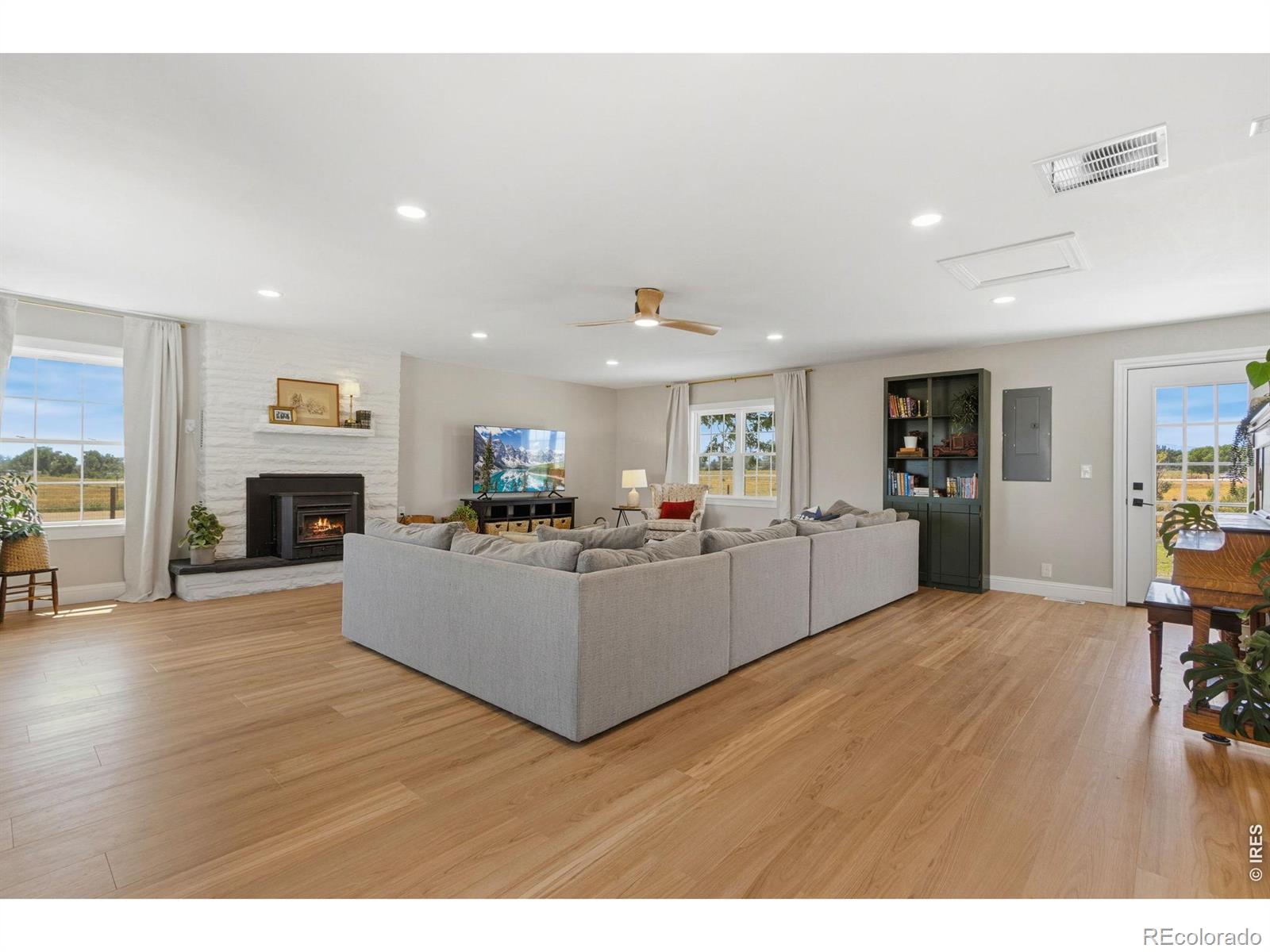 444 E County Road 68 , fort collins&nbsp; House Search MLS Picture