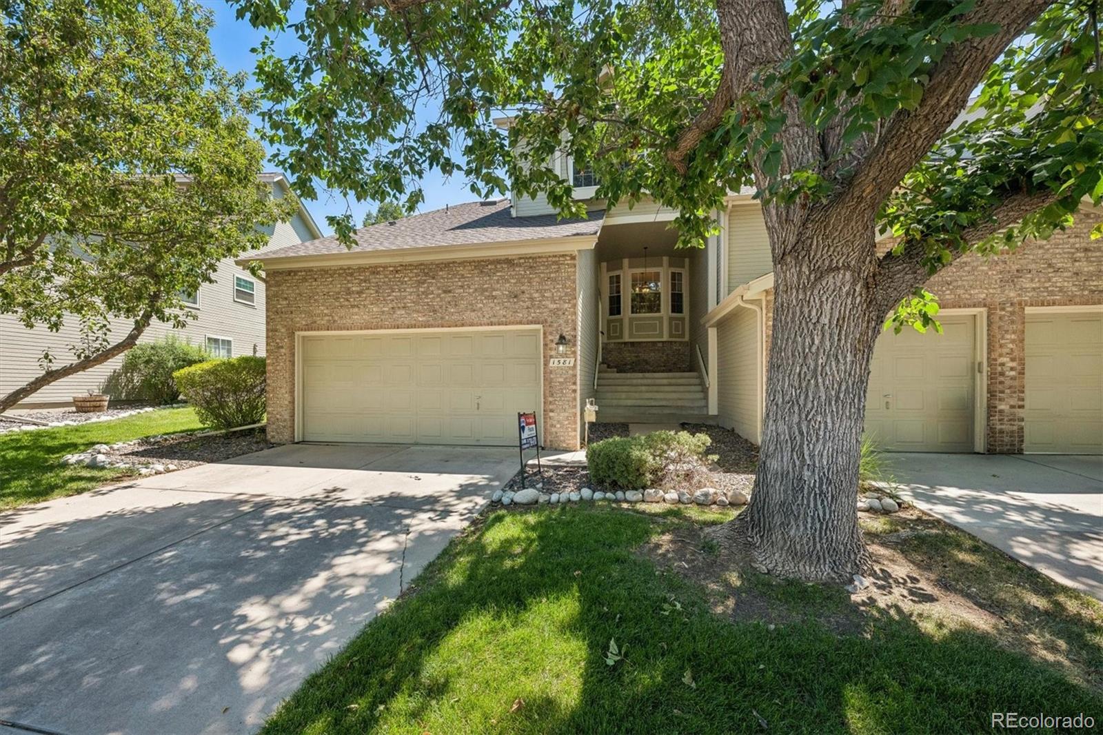 Woodridge Terrace Centennial Condo / Townhome | MLS #: 73753031581 E Nichols Circle , Centennial Beds: 2 Baths: 4 Price: $500,000