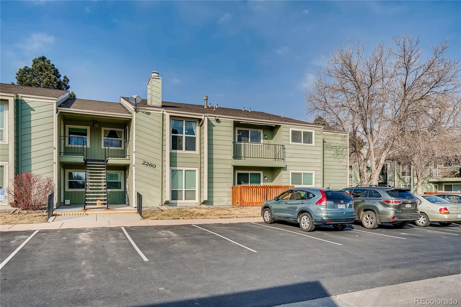 Southglenn Commons Centennial Condo / Townhome | MLS #: 92321582260 E Geddes Avenue F, Centennial Beds: 3 Baths: 2 Price: $450,000