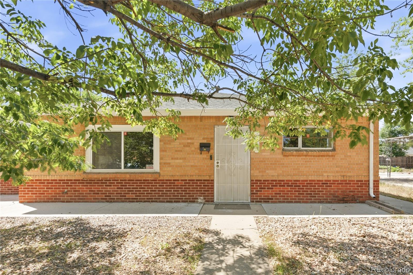 1070  Elm Place, denver&nbsp; House Search MLS Picture