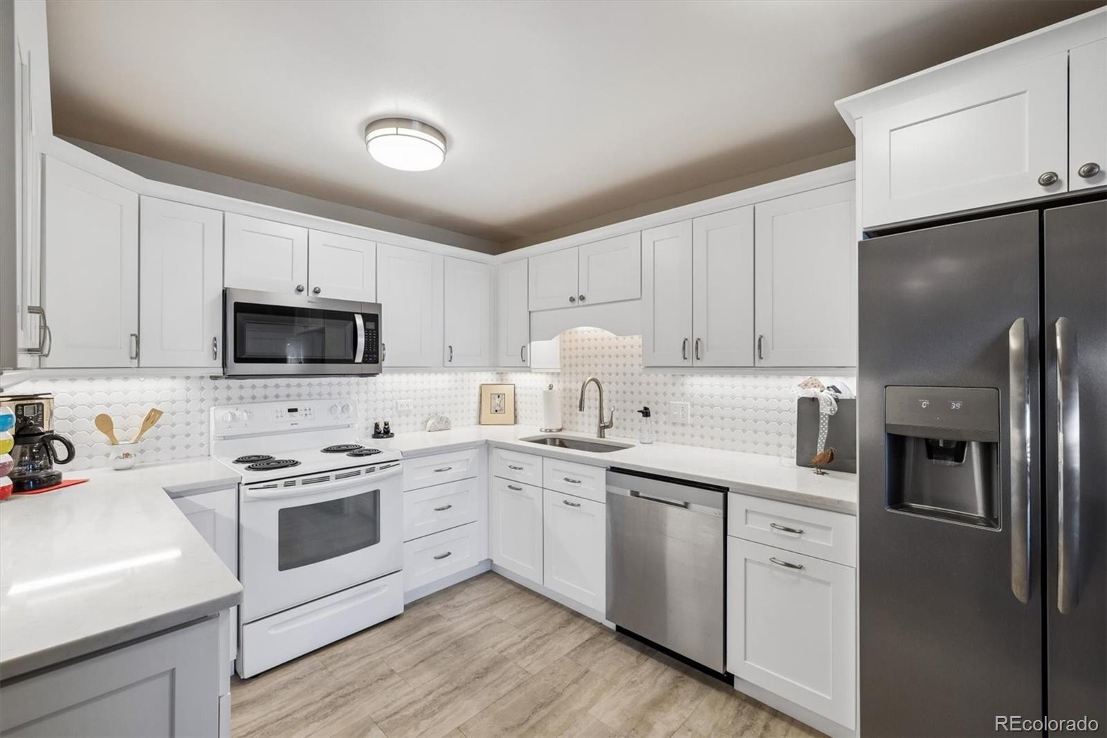 Windsor Denver Condo / Townhome | MLS #: 5124955655 S Alton Way 7D, Denver Beds: 1 Baths: 1 Price: $189,900