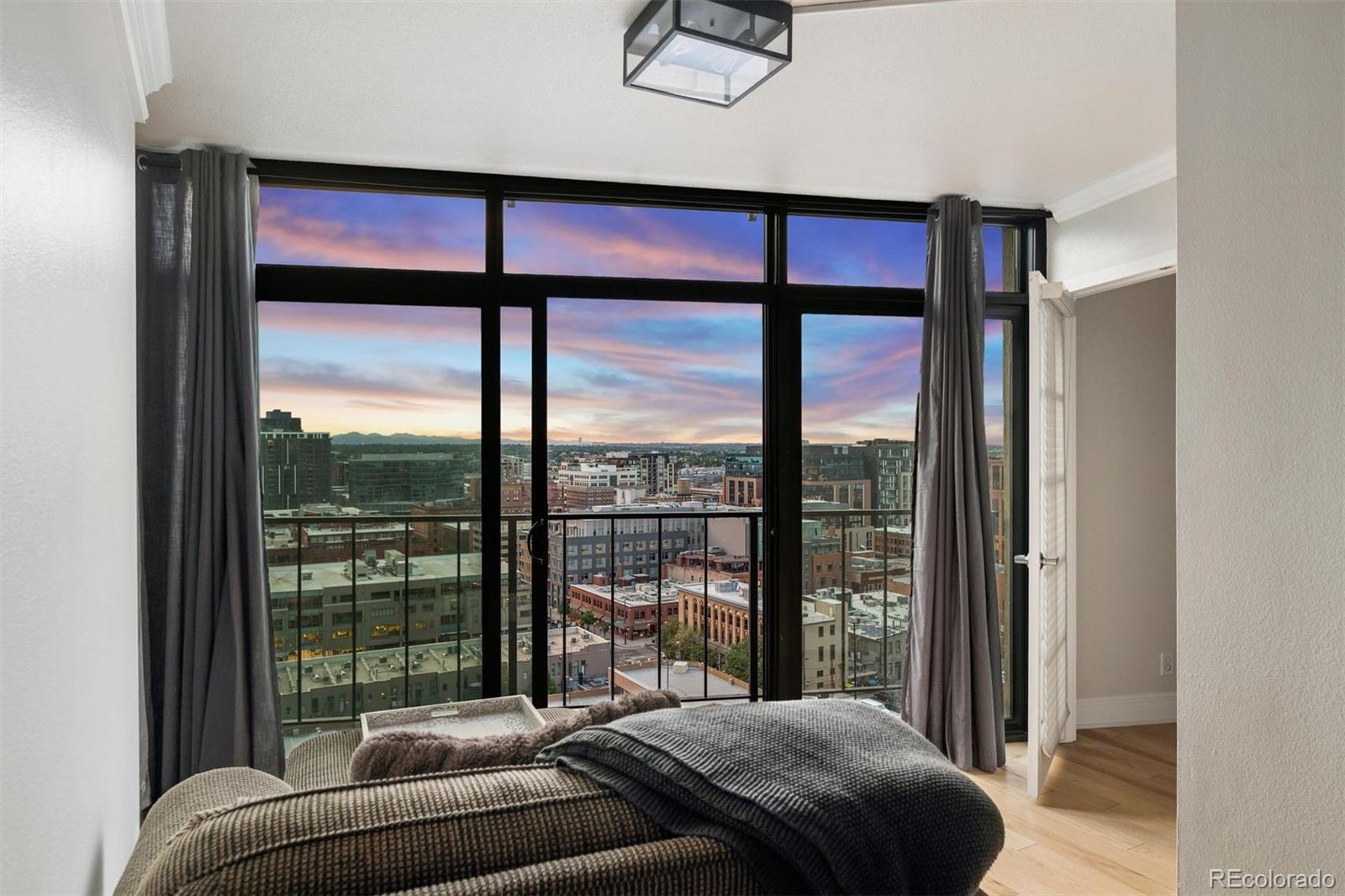 1777  Larimer Street, denver&nbsp; House Search MLS Picture