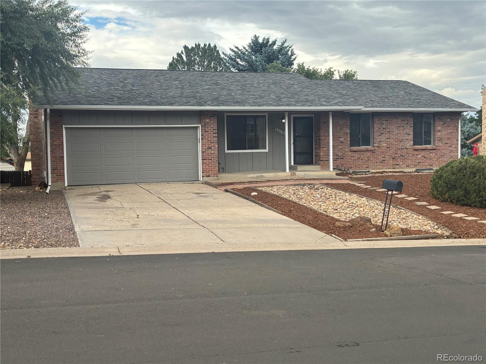 aurora&nbsp; House Search Picture