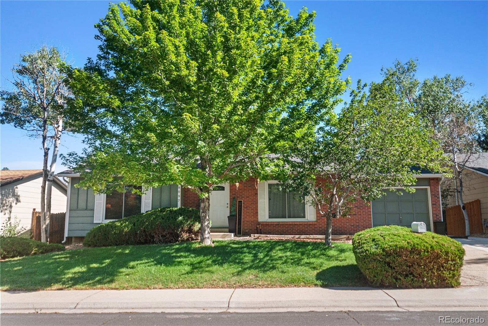aurora&nbsp; House Search Picture