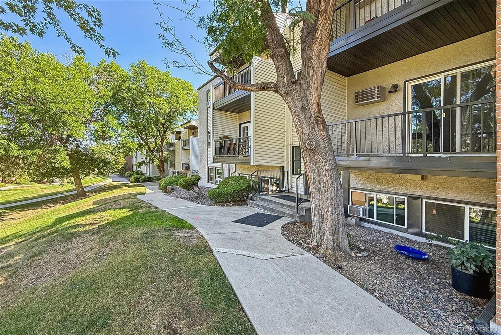 golden&nbsp; House Search Picture
