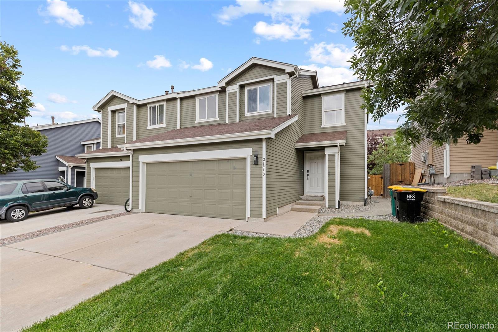  Aurora Condo / Townhome | MLS #: 808645121960 E Crestline Lane , Aurora Beds: 3 Baths: 3 Price: $444,999