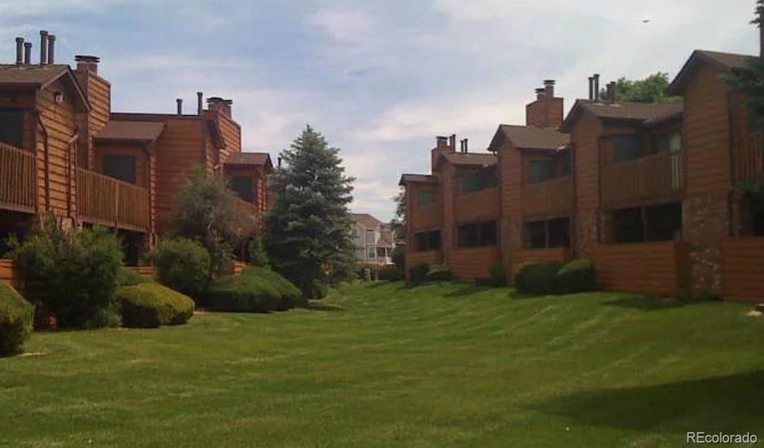 Matthews Banyon Hollow Aurora Condo / Townhome | MLS #: 19258982273 S Buckley Road 202, Aurora Beds: 2 Baths: 1 Price: $209,900