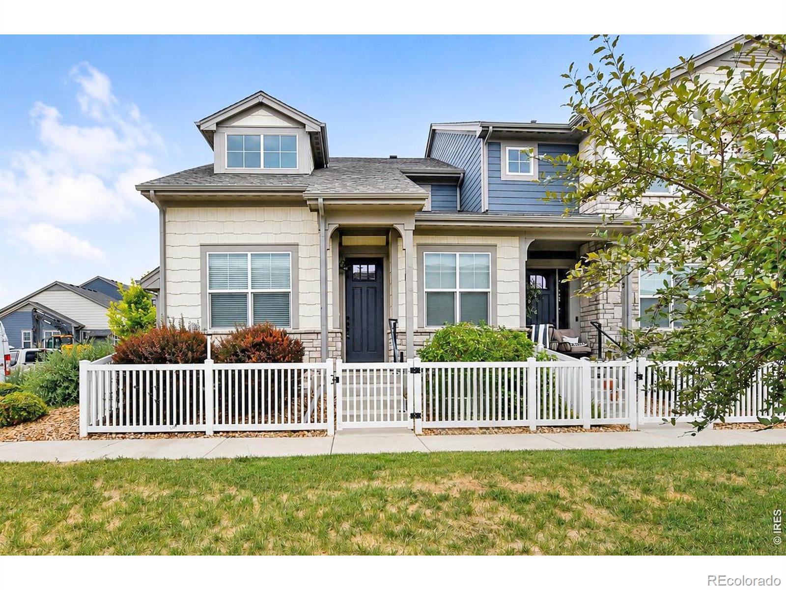  Windsor Home | MLS #: 45678910650148457  Cromwell Drive, Windsor Beds: 4 Baths: 4 Price: $550,000