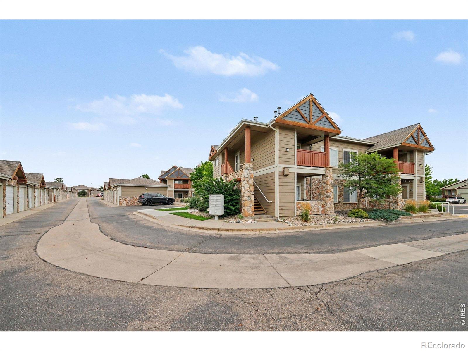 126  Beacon Way, windsor&nbsp; House Search MLS Picture