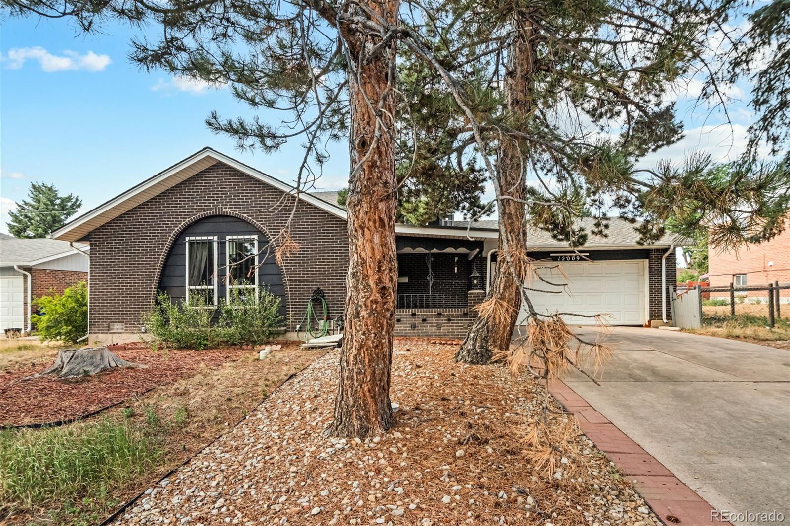  Aurora Home | MLS #: 674334312009 E Virginia Place, Aurora Beds: 4 Baths: 2 Price: $475,000