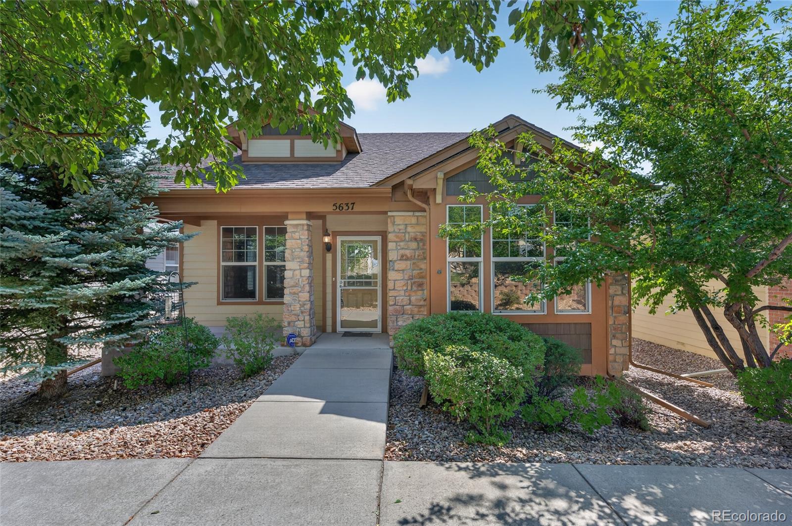  Golden Home | MLS #: 75658495637  Gilbert Court, Golden Beds: 3 Baths: 3 Price: $775,000