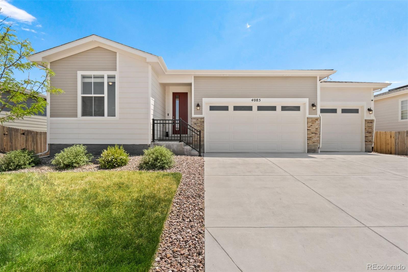  Castle Rock Home | MLS #: 51706184085  Castle Vista Drive, Castle Rock Beds: 2 Baths: 2 Price: $578,900