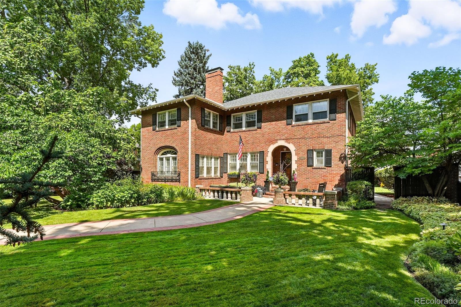 Park Hill Denver Home | MLS #: 64757945525 E 17th Avenue Parkway, Denver Beds: 5 Baths: 4 Price: $2,295,000