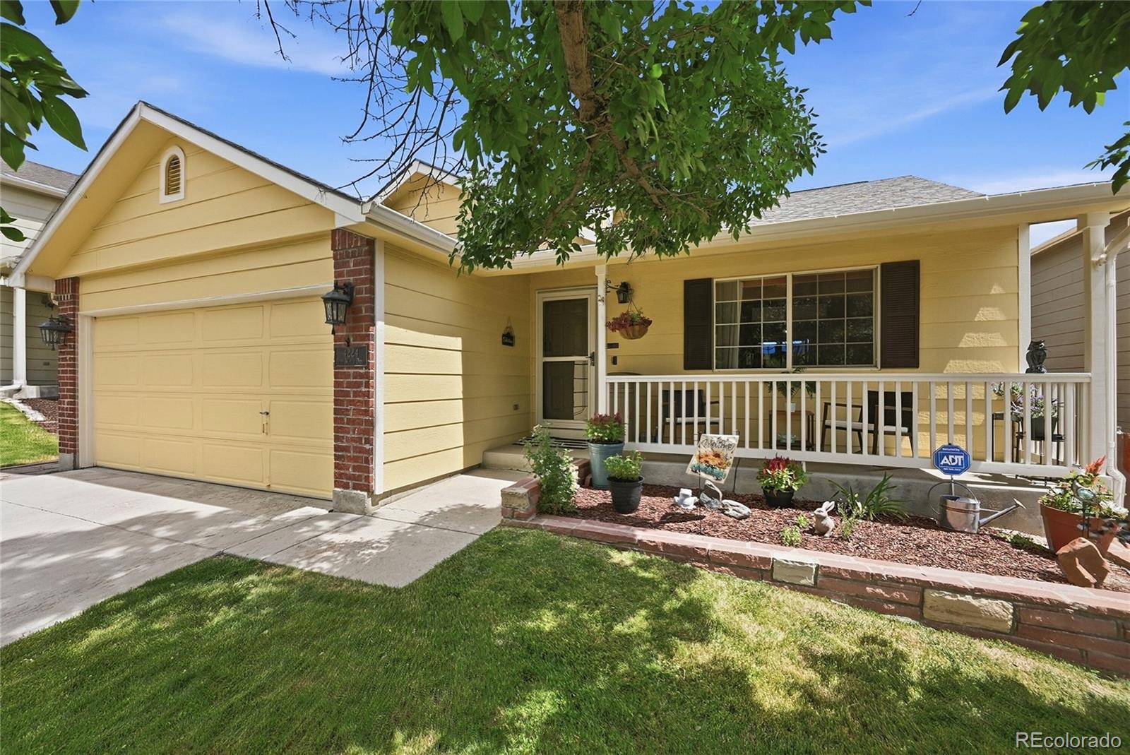  Castle Rock Home | MLS #: 63073084224  Deer Watch Drive, Castle Rock Beds: 4 Baths: 3 Price: $549,000