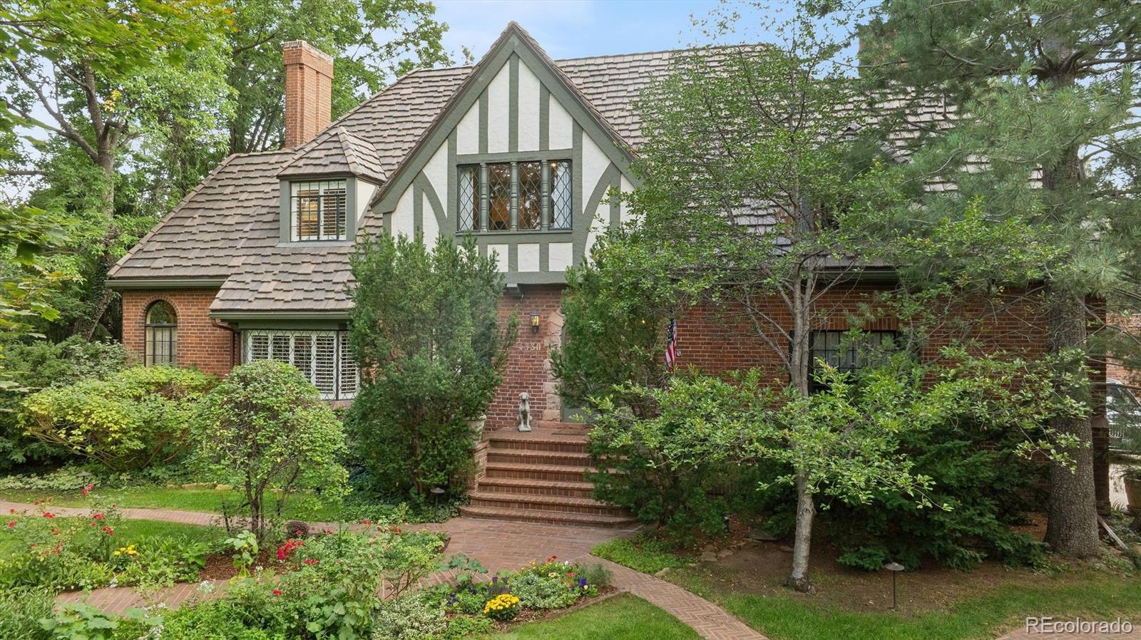 Hilltop Denver Home | MLS #: 59282364330 E 6th Avenue Parkway, Denver Beds: 4 Baths: 4 Price: $1,895,000