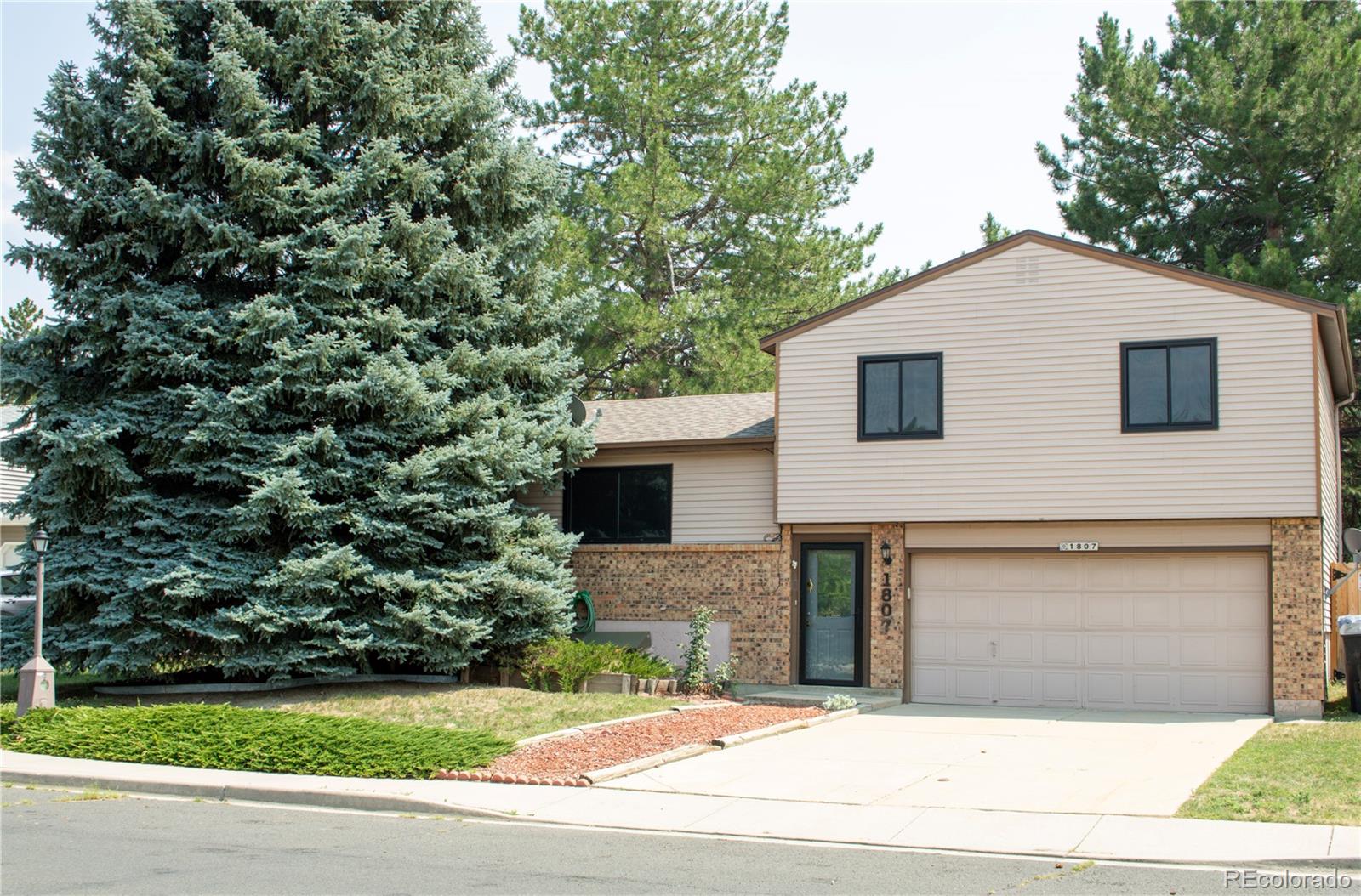 1807  24th Avenue, longmont&nbsp; House Search MLS Picture