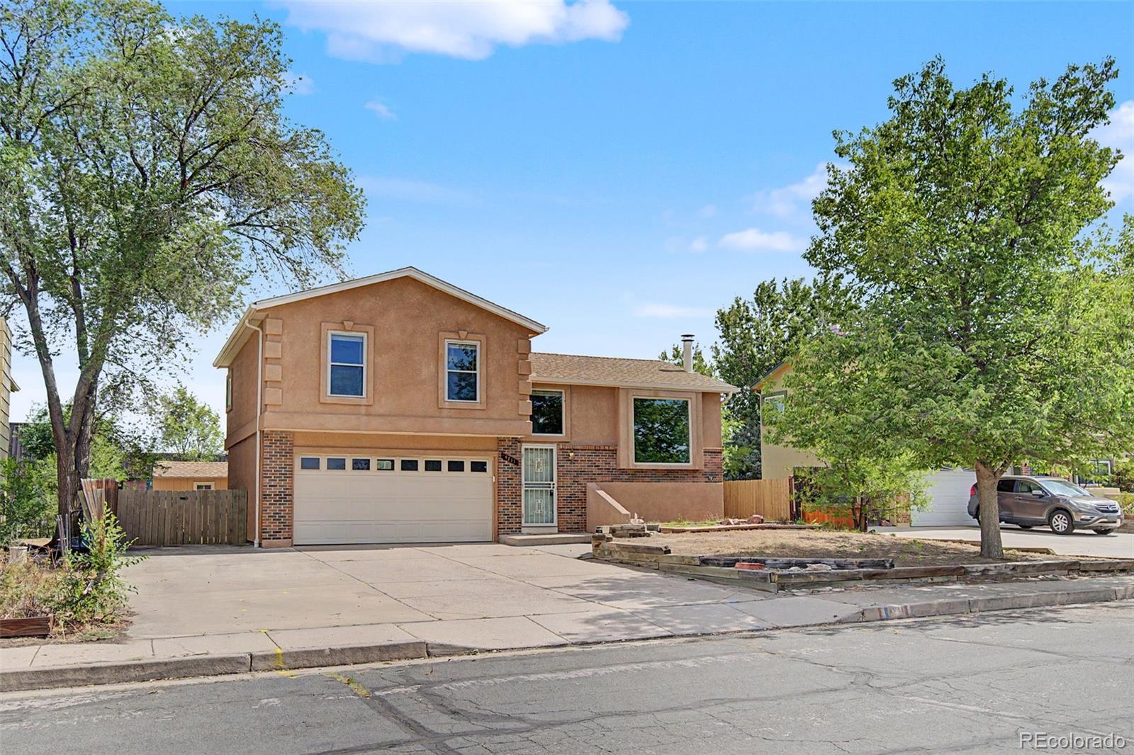 Colorado Springs Home | MLS #: 88444834711  Keith Circle, Colorado Springs Beds: 3 Baths: 2 Price: $300,000