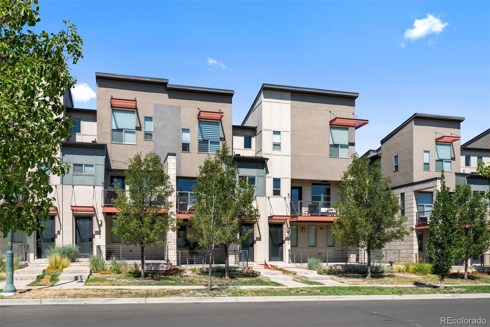 Central Park Denver Condo / Townhome | MLS #: 24462924979  Valentia Street , Denver Beds: 2 Baths: 3 Price: $499,000
