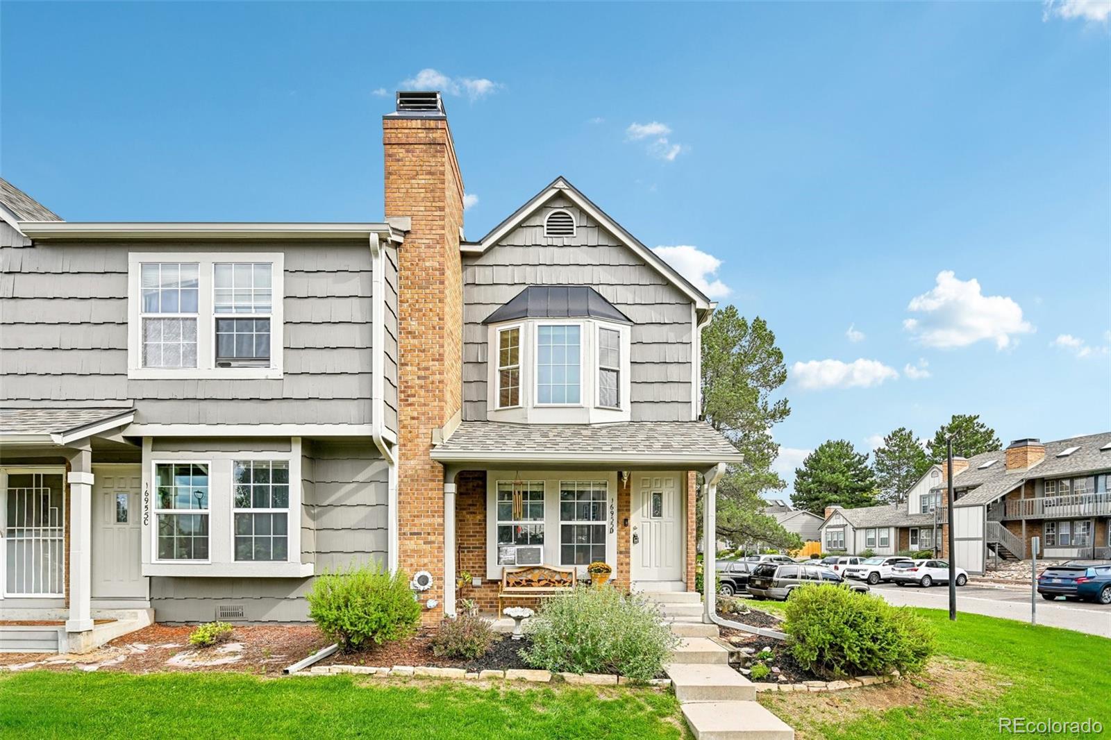 Discovery At Smoky Hill Aurora Condo / Townhome | MLS #: 529753816955 E Piedmont Drive D, Aurora Beds: 2 Baths: 2 Price: $260,000