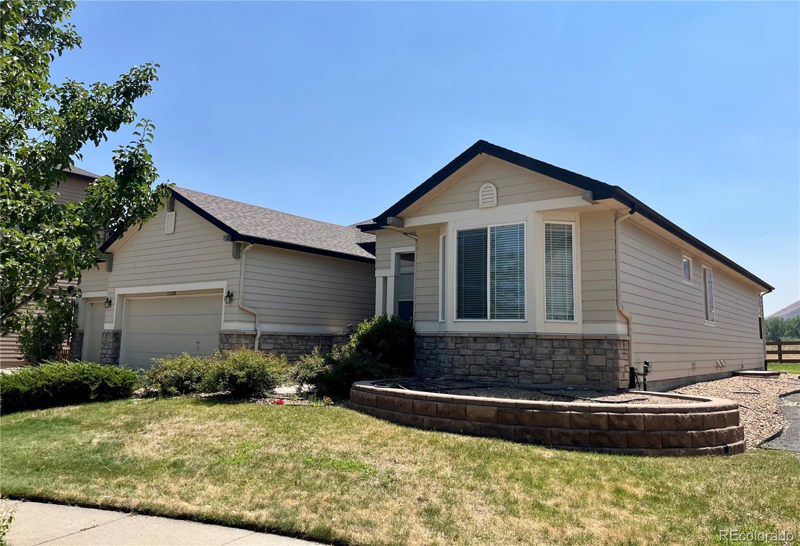 golden&nbsp; House Search Picture
