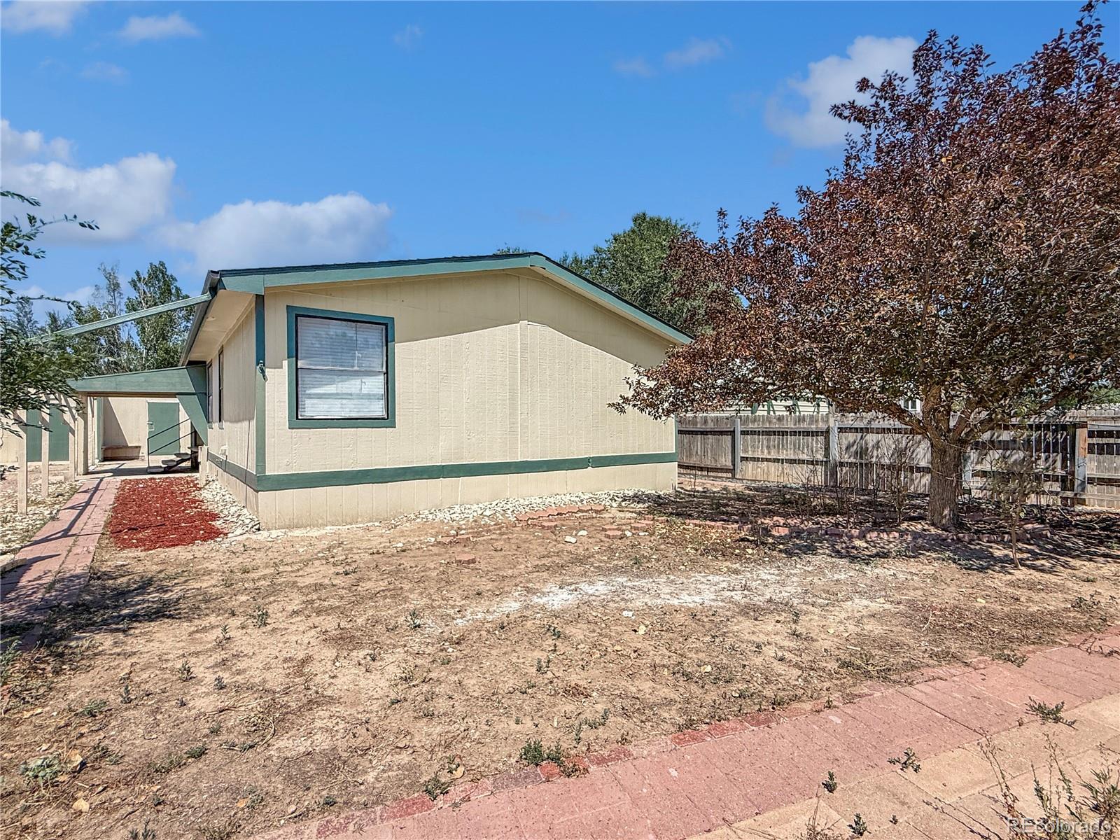  Pueblo Home | MLS #: 6978891349 E Stewart Drive, Pueblo Beds: 3 Baths: 2 Price: $199,000