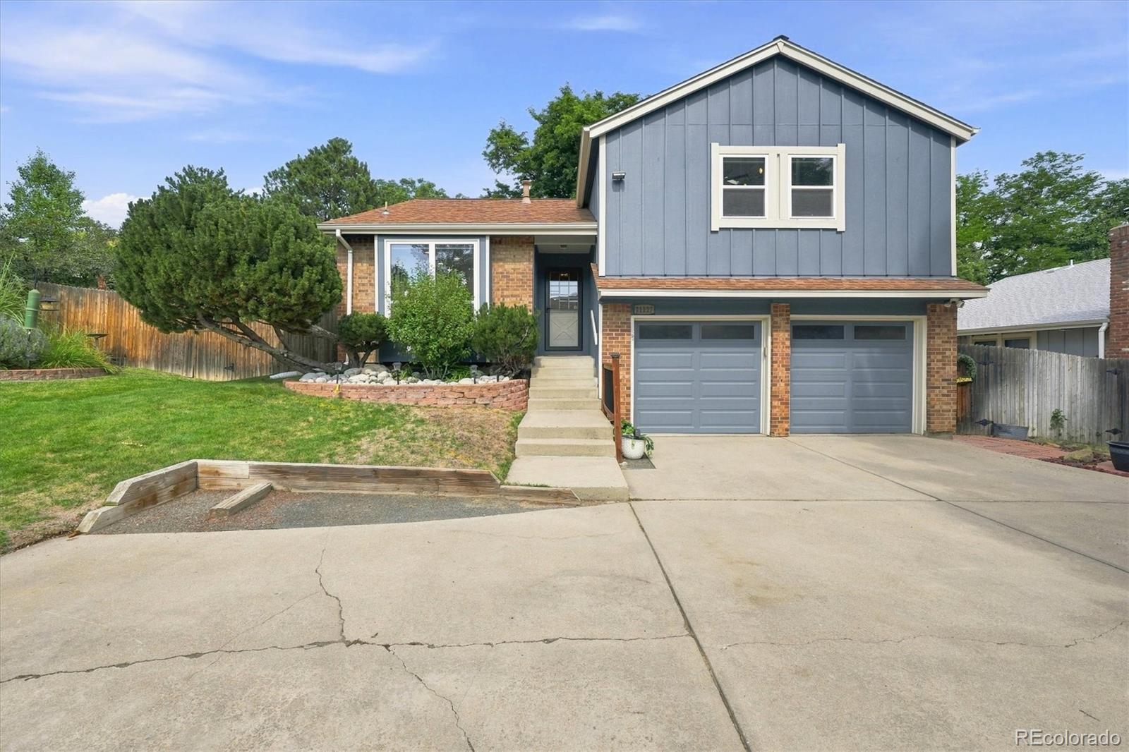  Littleton Home | MLS #: 874971911127 W Wildhorse Peak , Littleton Beds: 4 Baths: 2 Price: $725,000