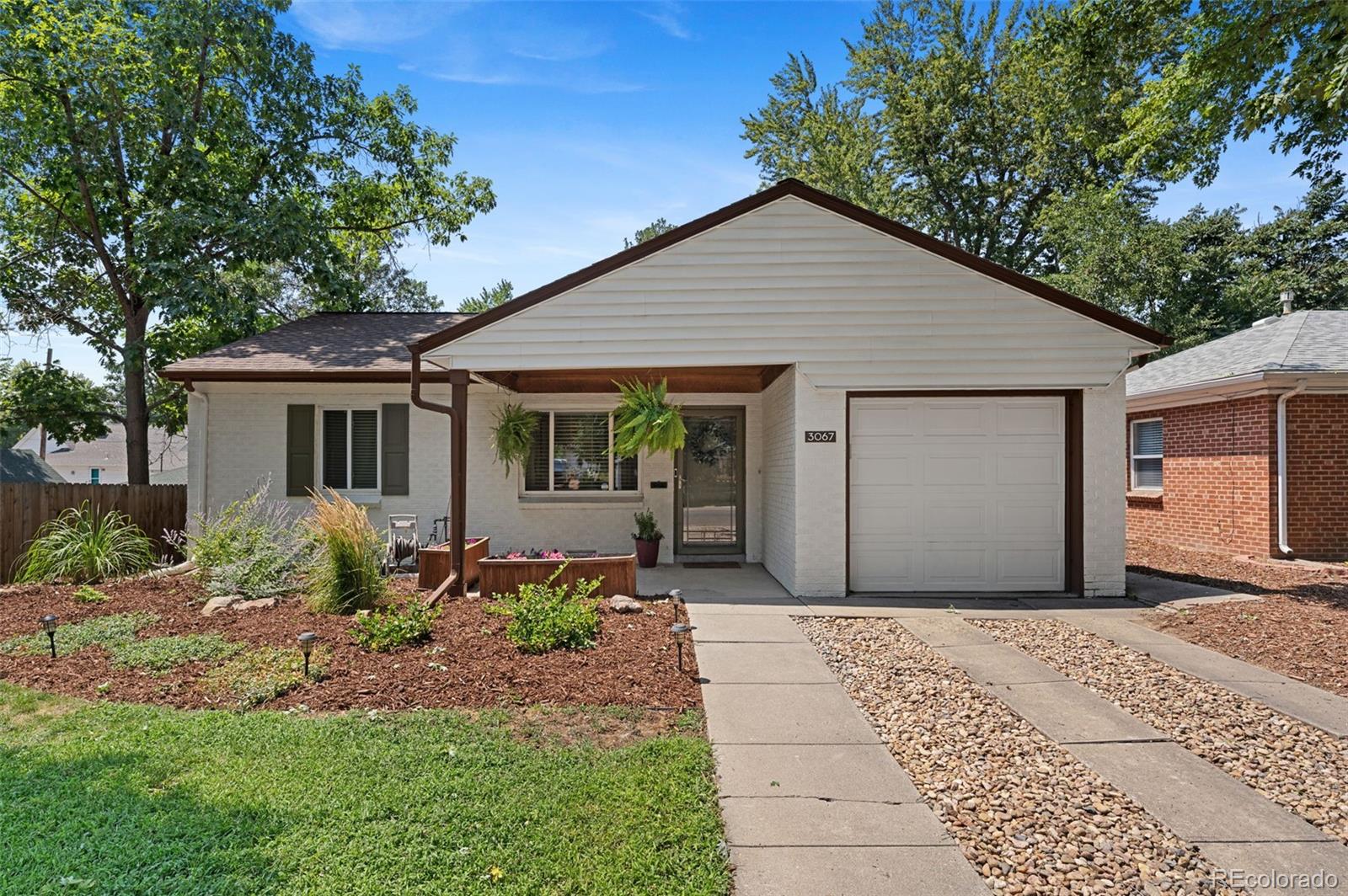  Englewood Home | MLS #: 89080413067 S Downing Street, Englewood Beds: 2 Baths: 1 Price: $550,000
