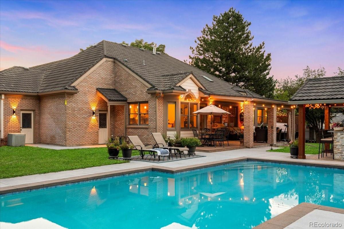 golden&nbsp; House Search Picture
