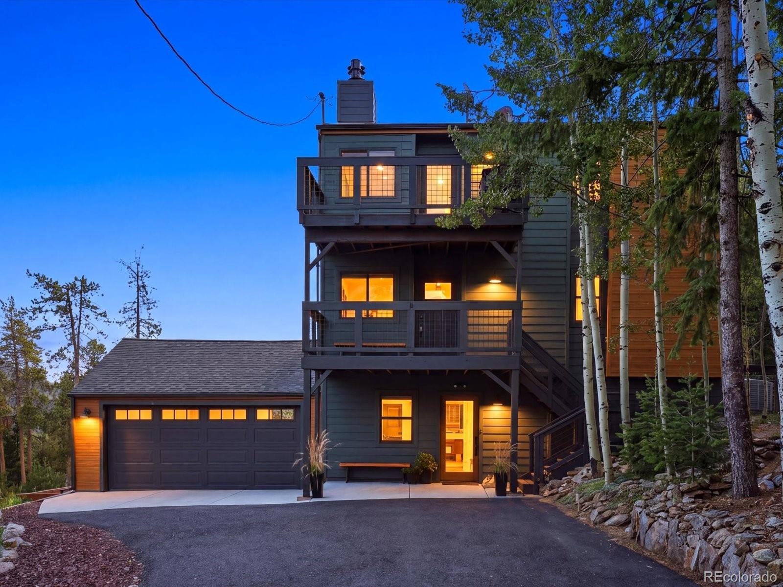  Morrison Home | MLS #: 920534710594  Crystal Drive, Morrison Beds: 3 Baths: 2 Price: $850,000