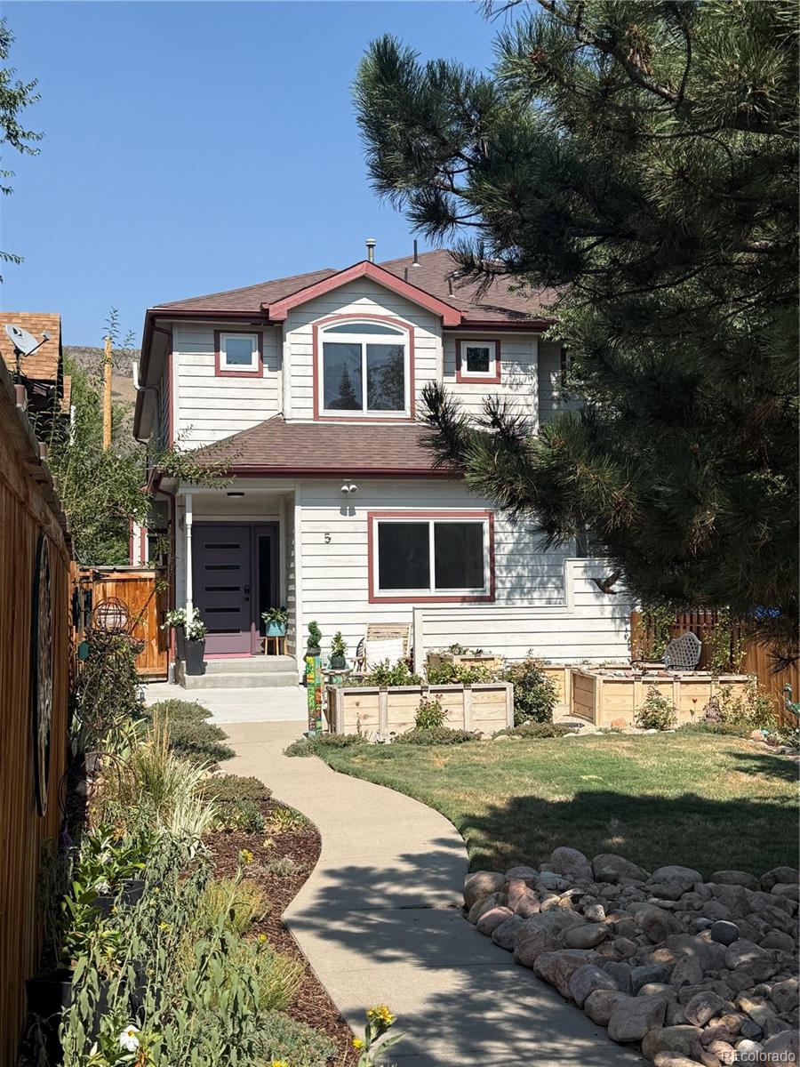 golden&nbsp; House Search Picture