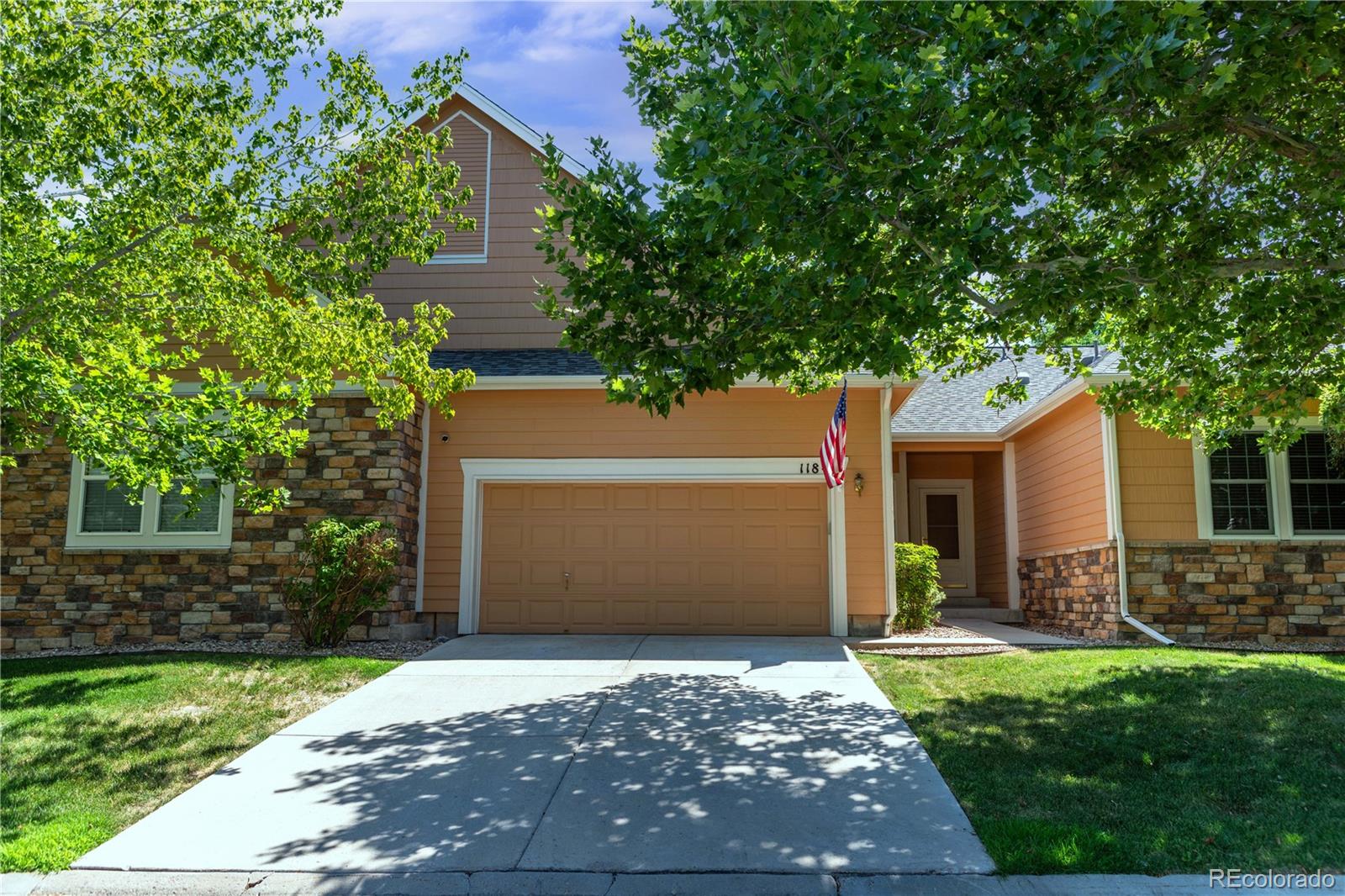  Morrison Home | MLS #: 155534811846 W Stanford Place, Morrison Beds: 2 Baths: 3 Price: $475,000