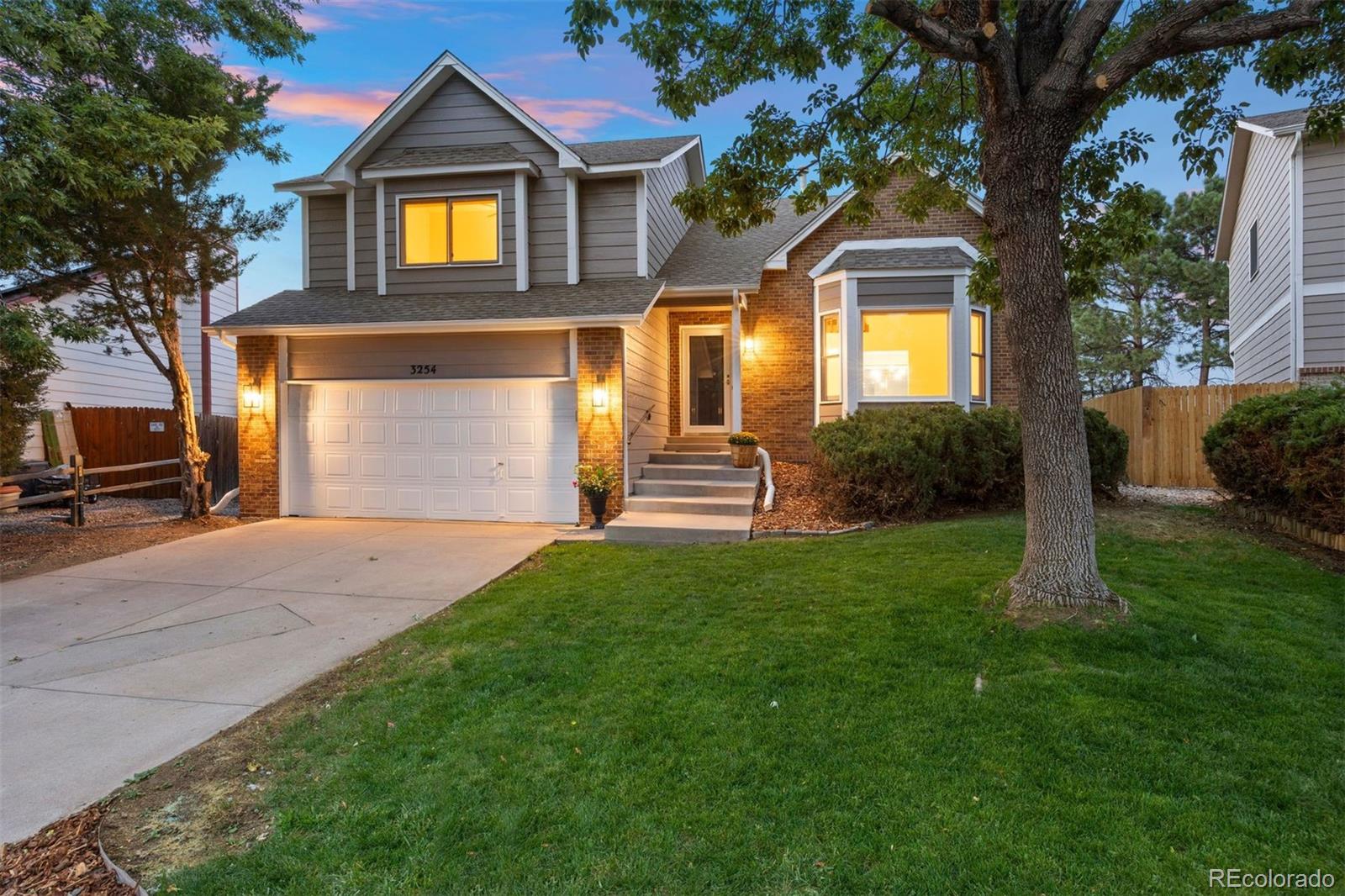  Aurora Home | MLS #: 62588873254 S Espana Circle, Aurora Beds: 3 Baths: 3 Price: $495,000