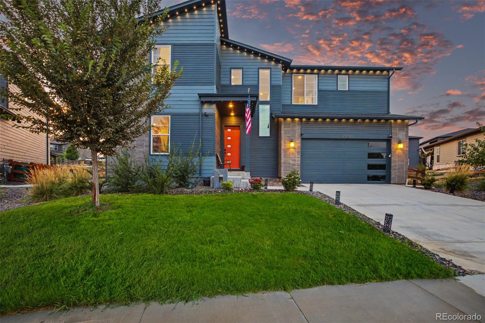  Aurora Home | MLS #: 157327623933 E 39th Avenue, Aurora Beds: 6 Baths: 4 Price: $813,000