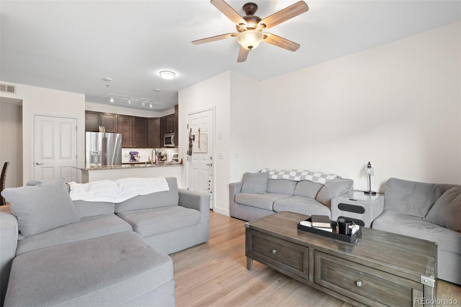 Chatfield Littleton Condo / Townhome | MLS #: 794515410052 W Ute Place 206, Littleton Beds: 2 Baths: 2 Price: $325,000