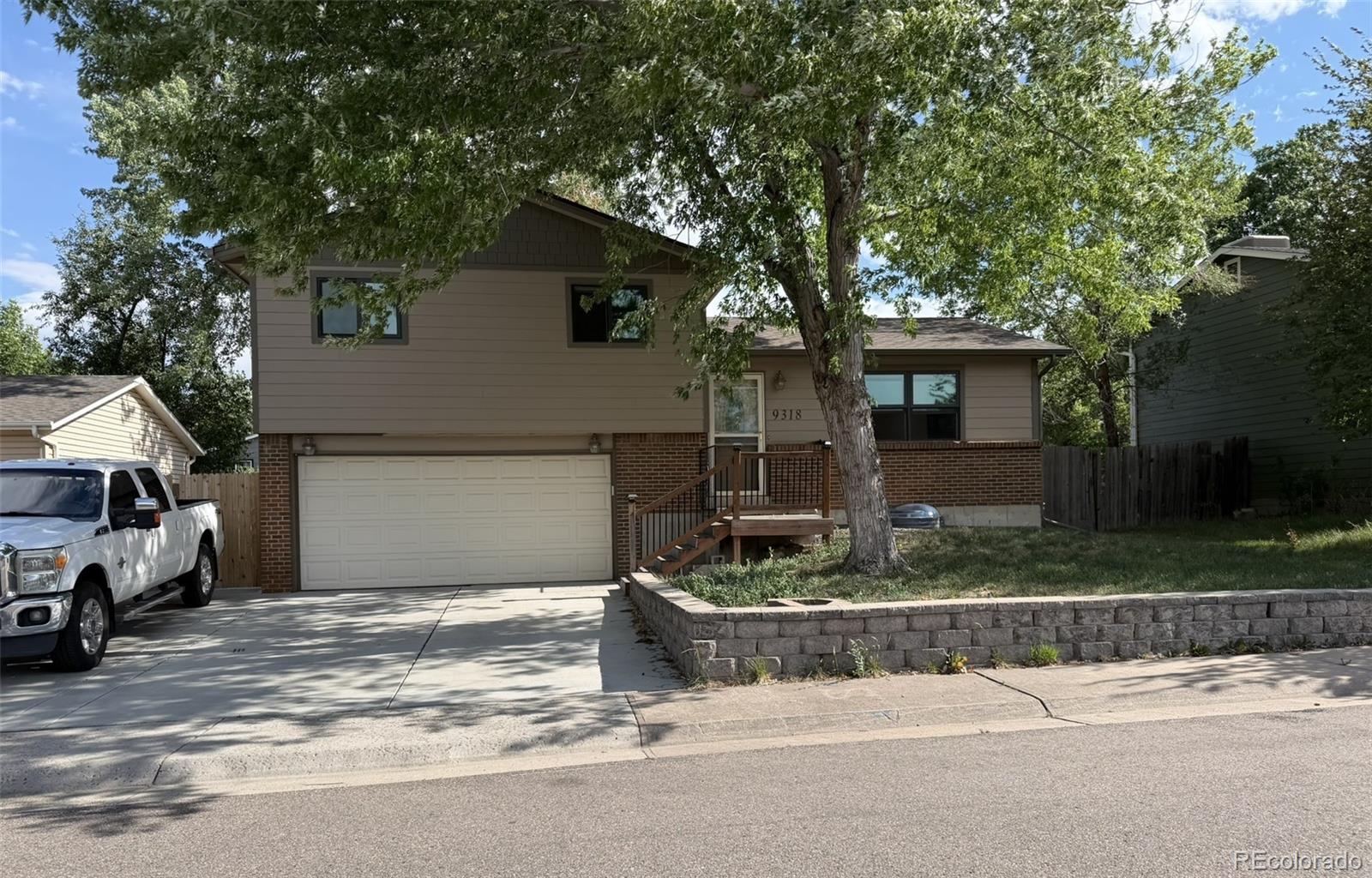  Littleton Home | MLS #: 66009249318 W Lake Drive, Littleton Beds: 3 Baths: 2 Price: $485,000