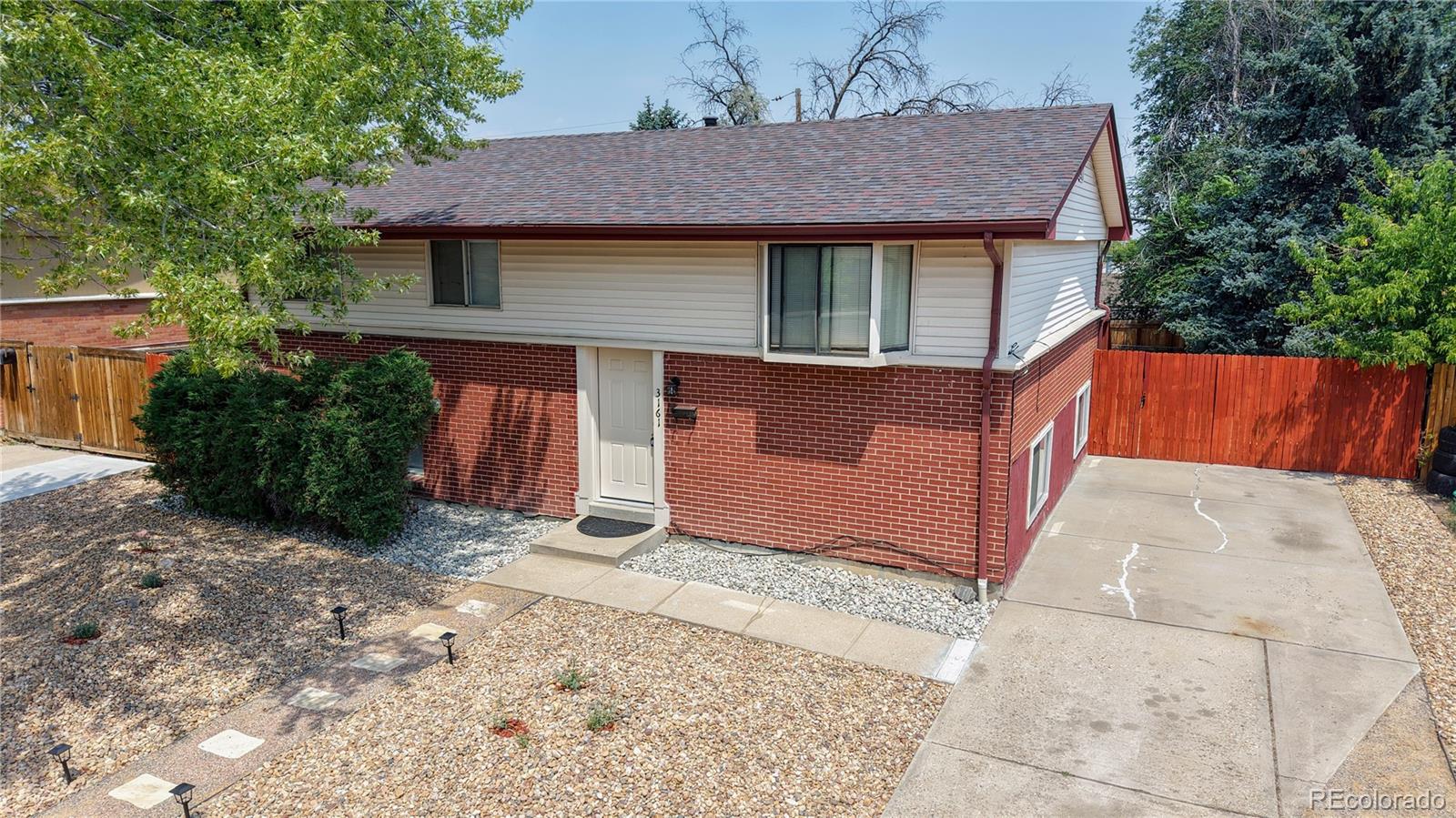  Westminster Home | MLS #: 54856723161 W 93rd Avenue, Westminster Beds: 3 Baths: 2 Price: $450,000