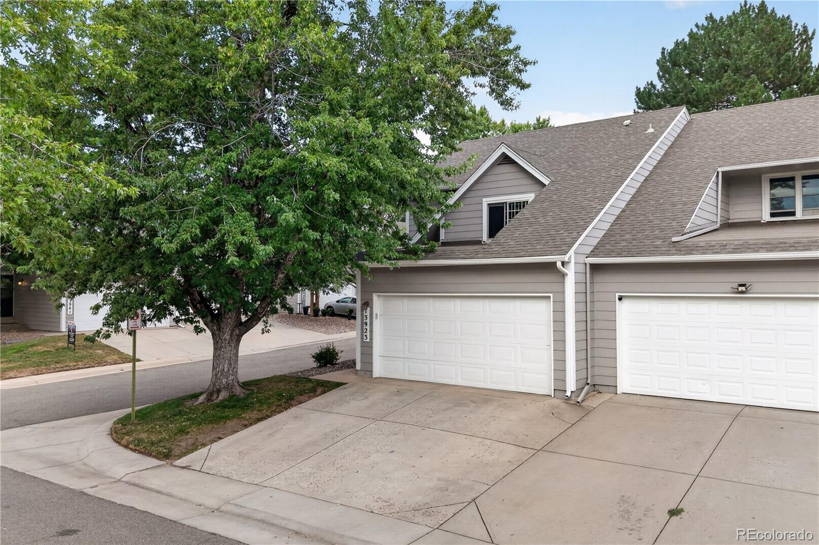  Aurora Condo / Townhome | MLS #: 243369413923 E Oxford Place , Aurora Beds: 4 Baths: 3 Price: $375,000