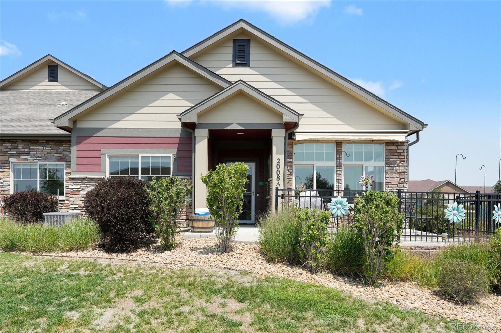 The Villas At Great Plains Aurora Condo / Townhome | MLS #: 81582382008 S Flanders Way A, Aurora Beds: 2 Baths: 2 Price: $475,000