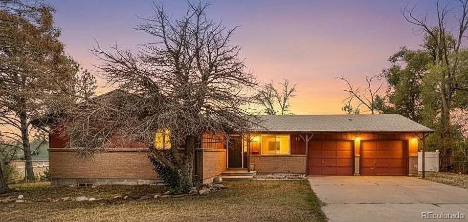 pueblo&nbsp; House Search Picture