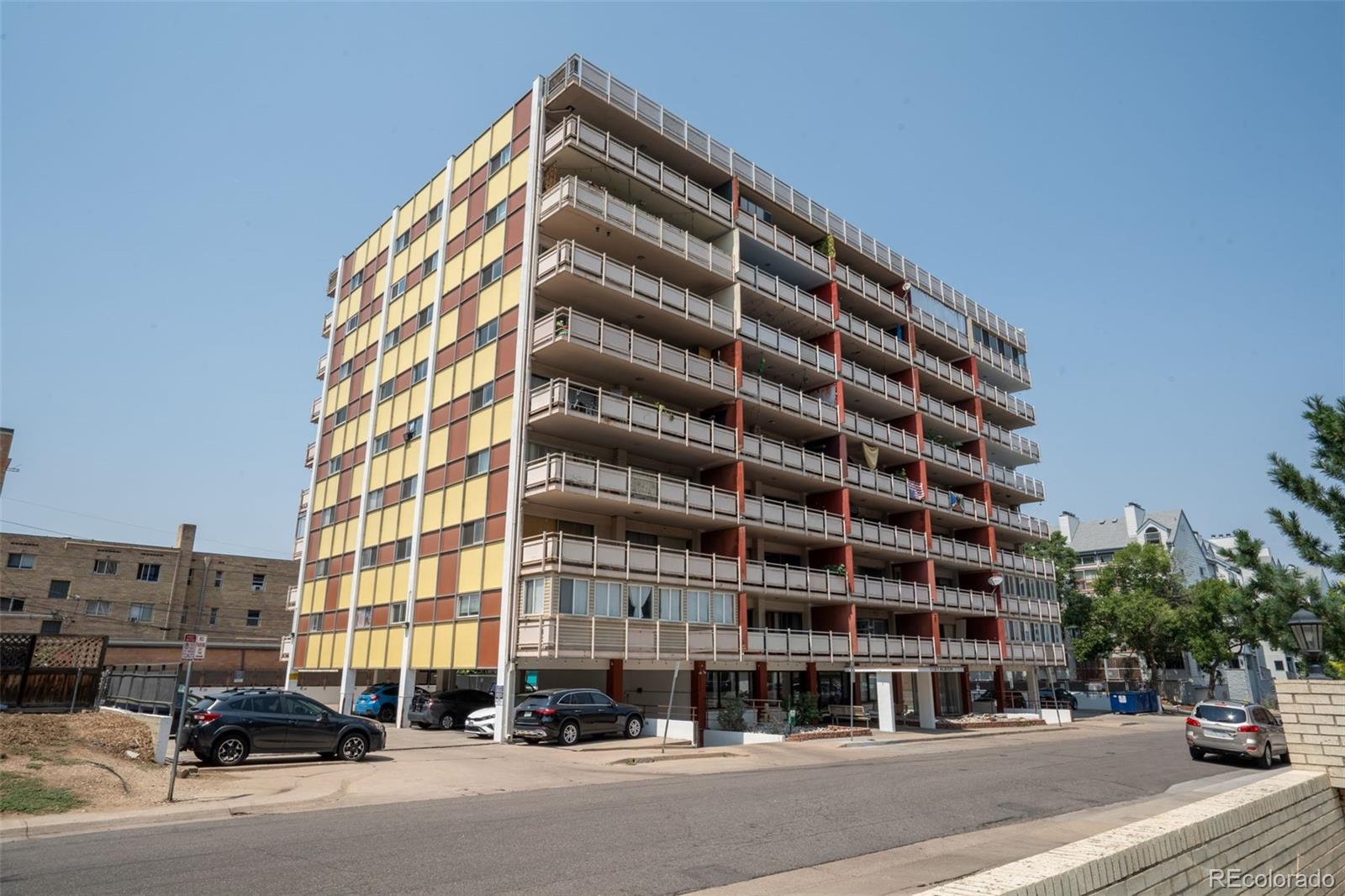  Denver Condo / Townhome | MLS #: 20209141121  Albion Street 710, Denver Beds: 2 Baths: 2 Price: $279,900