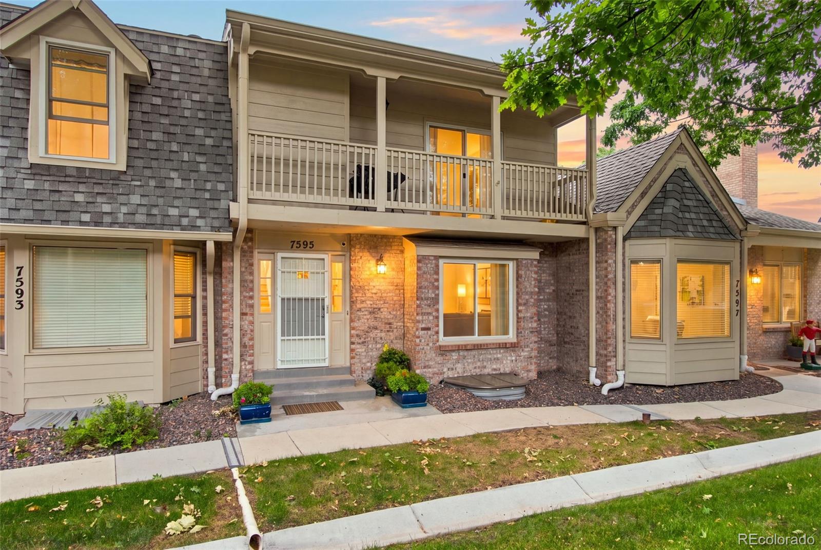  Centennial Condo / Townhome | MLS #: 79152217595 S Cove Circle , Centennial Beds: 4 Baths: 4 Price: $495,000
