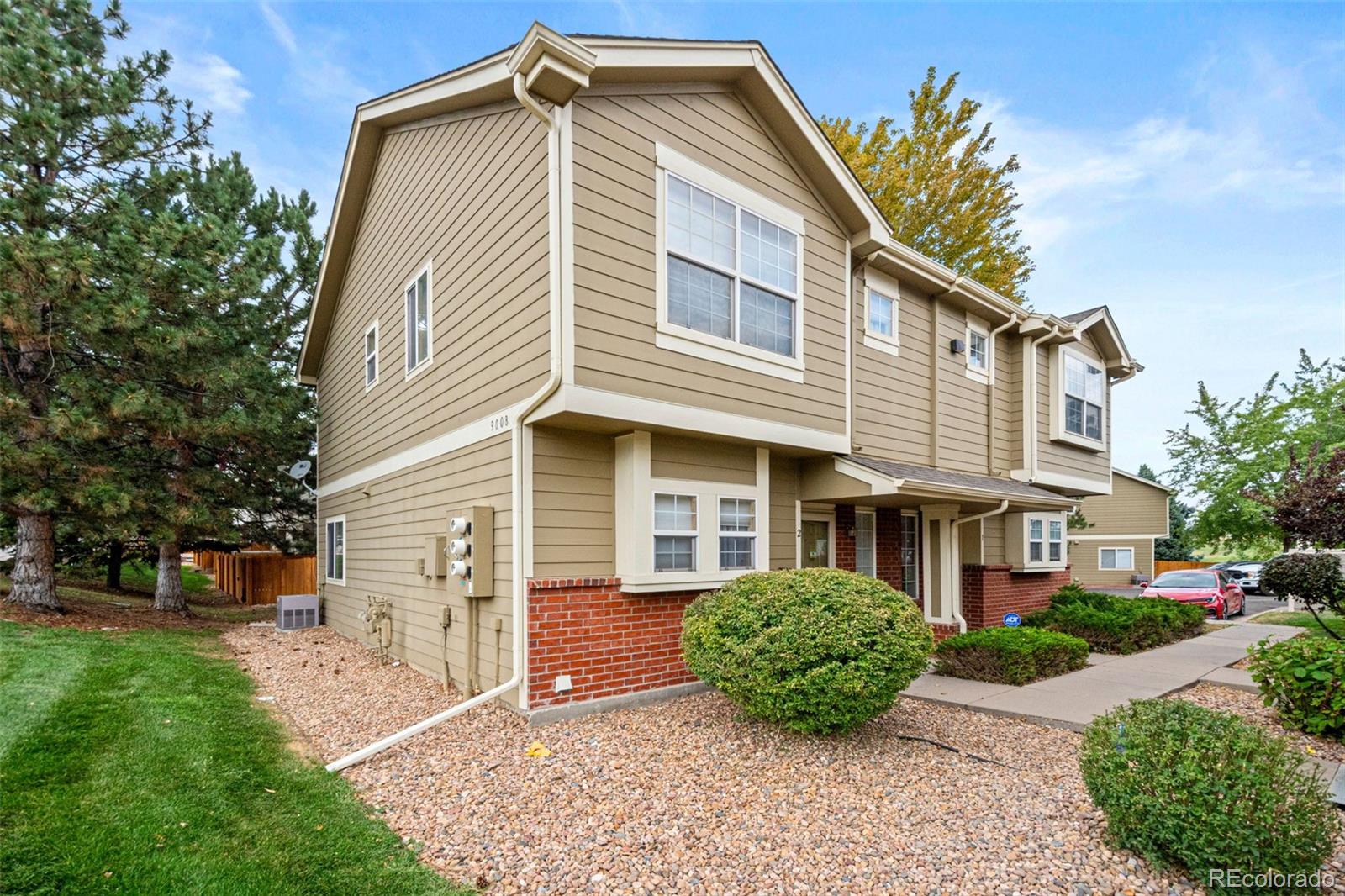  Denver Condo / Townhome | MLS #: 70171819008  Gale Boulevard 2, Denver Beds: 2 Baths: 3 Price: $345,000